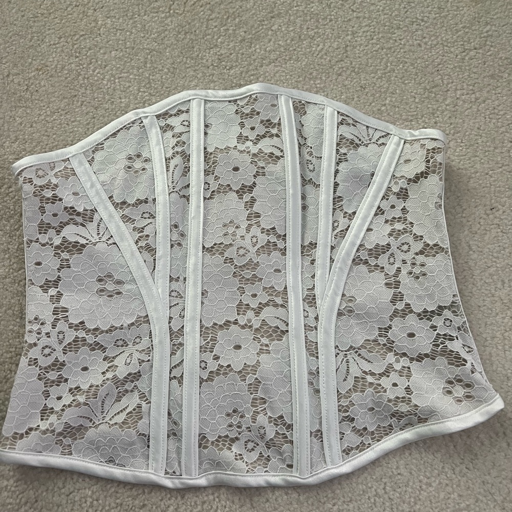 Lace Floral White Crop Top